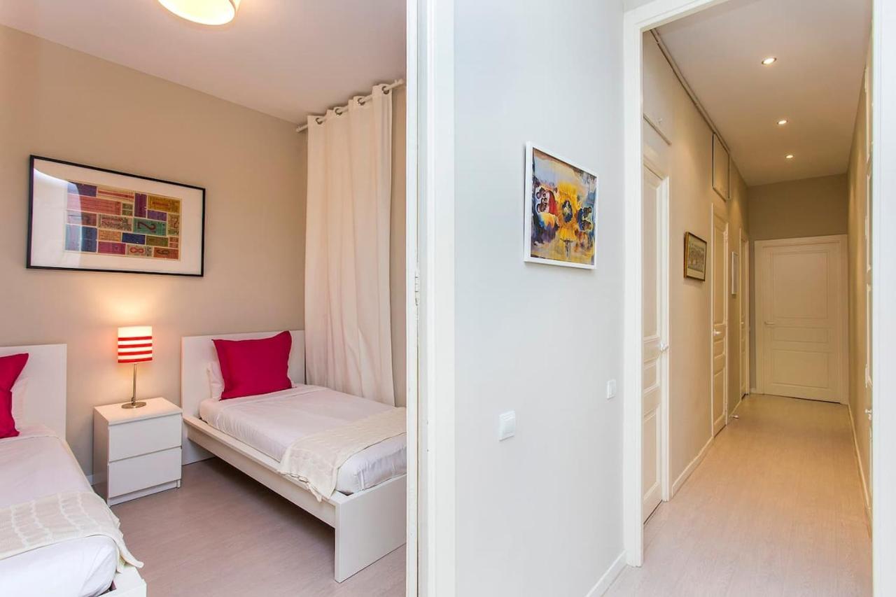 Stay U-Nique Apartments Floridablanca II Барселона Экстерьер фото